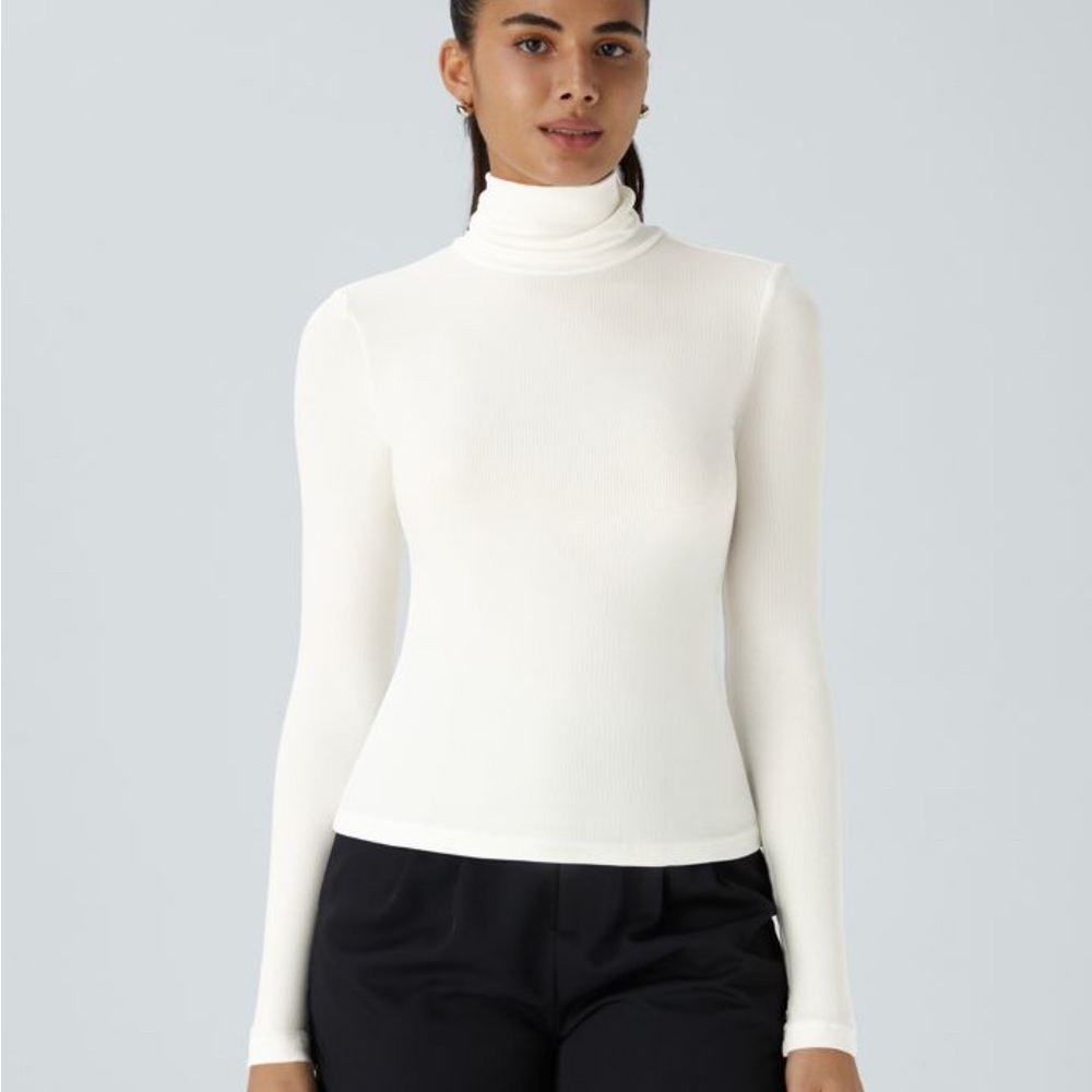 NWT Halara White Turtleneck Ribbed Knit High Collar Long Sleeve Casual Top